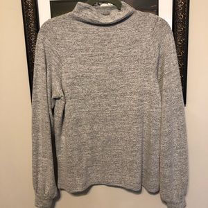 Soft gap sweater
